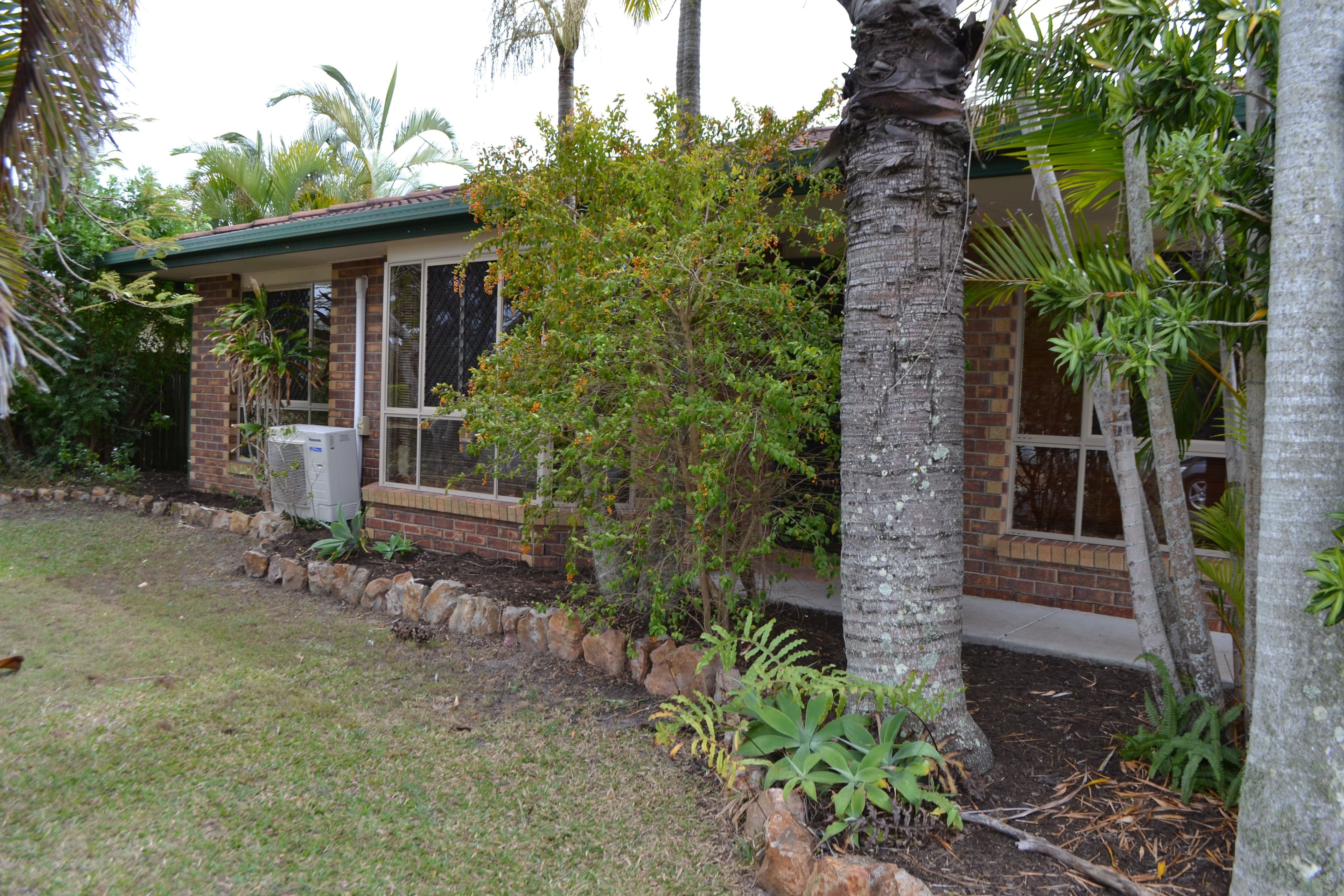 24 Deloraine Avenue, Urangan QLD 4655, Urangan - Image 1