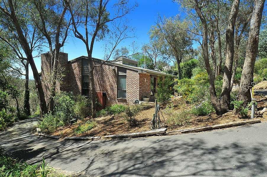 104 Kangaroo Ground-Warrandyte Road, NORTH WARRANDYTE VIC 3113, North Warrandyte - Thumbnail 2