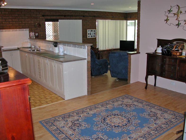 42  Willmott Drive, COOLOONGUP WA 6168, Cooloongup - Thumbnail 2