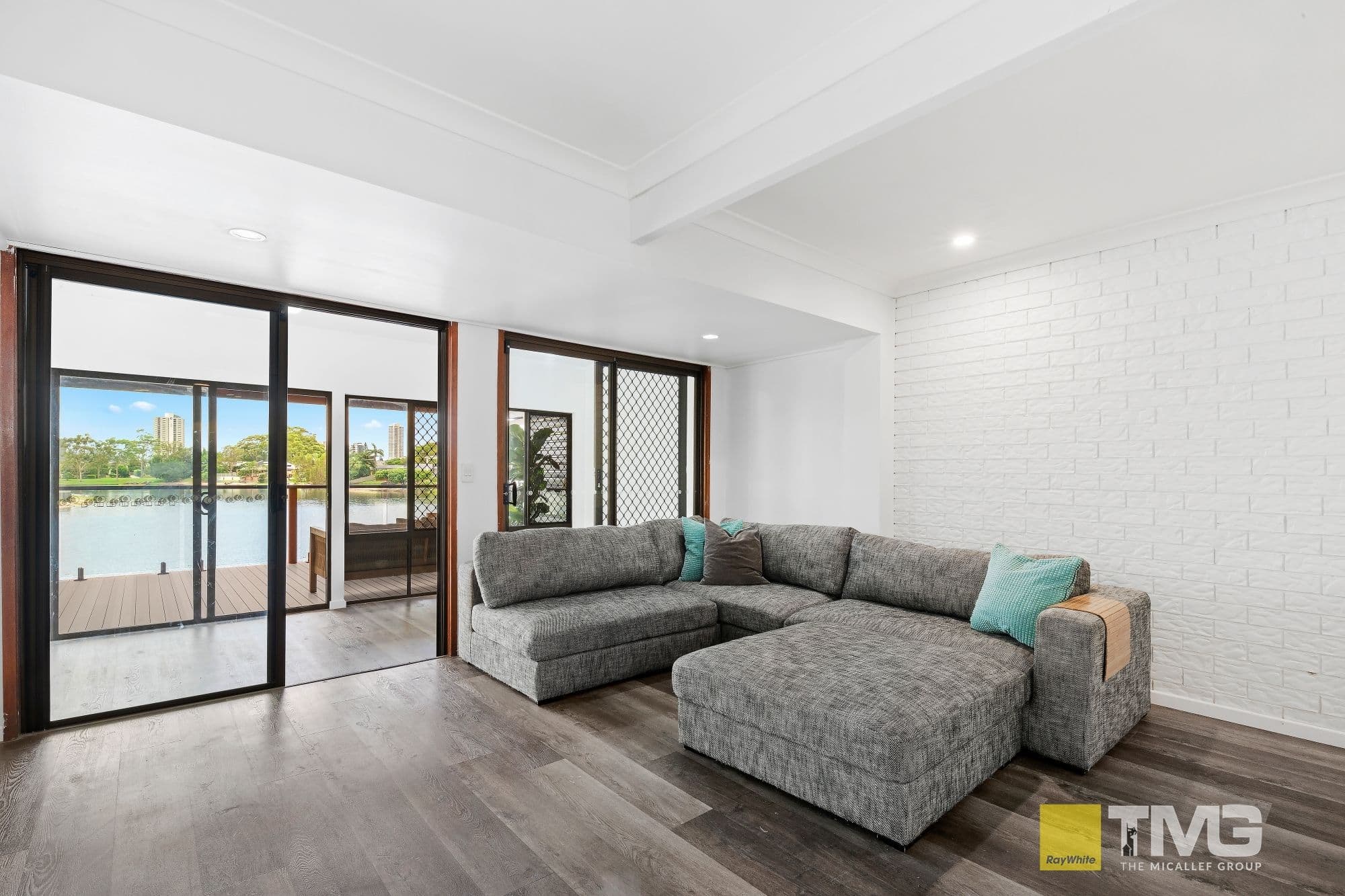 6 Sunbird Street, Burleigh Waters QLD 4220, Burleigh Waters - Thumbnail 8