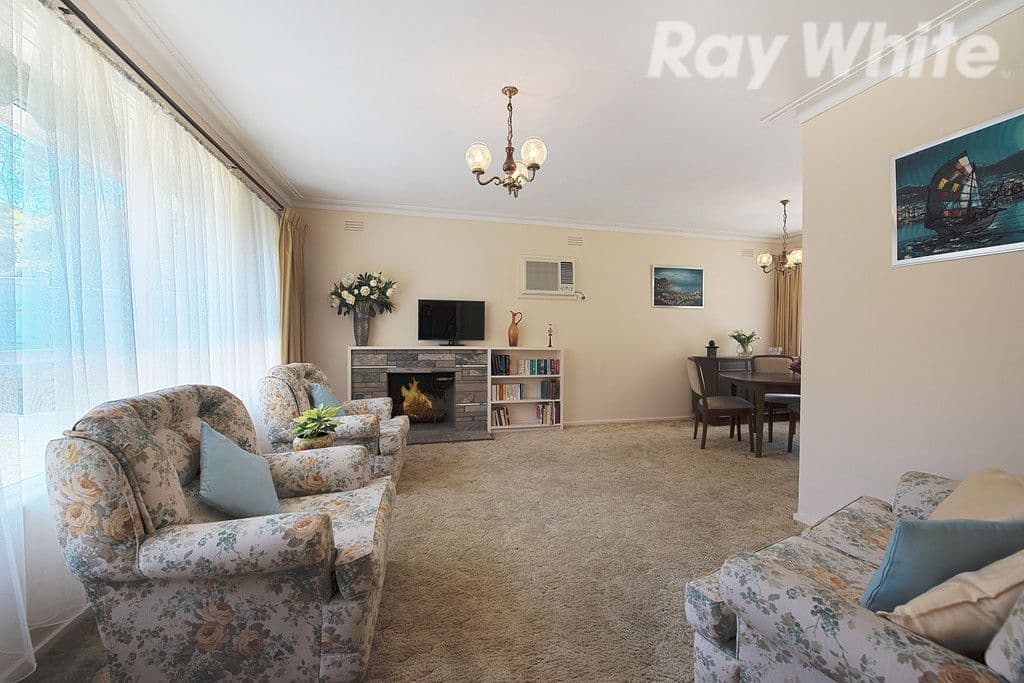 30 Bonview Crescent, Burwood East VIC 3151, Burwood East - Thumbnail 2