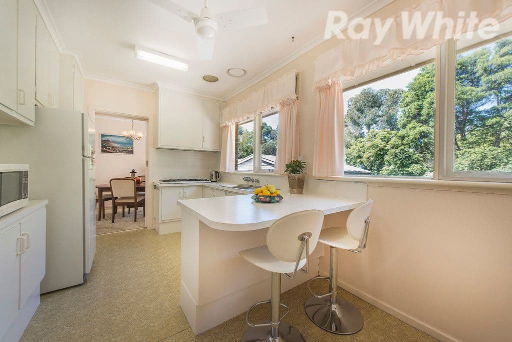 30 Bonview Crescent, Burwood East VIC 3151, Burwood East - Thumbnail 5