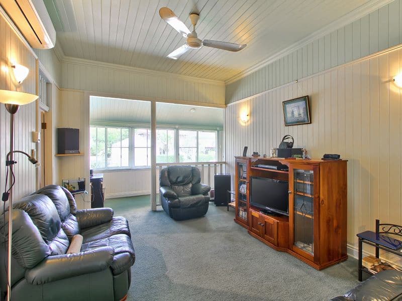 43 Armstrong Road, CANNON HILL QLD 4170, Cannon Hill - Thumbnail 2