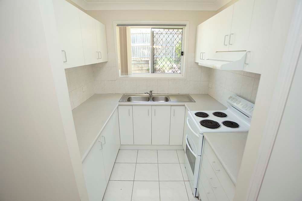 16 Hill Park Lane, Mount Gravatt East QLD 4122, Mount Gravatt East - Thumbnail 2