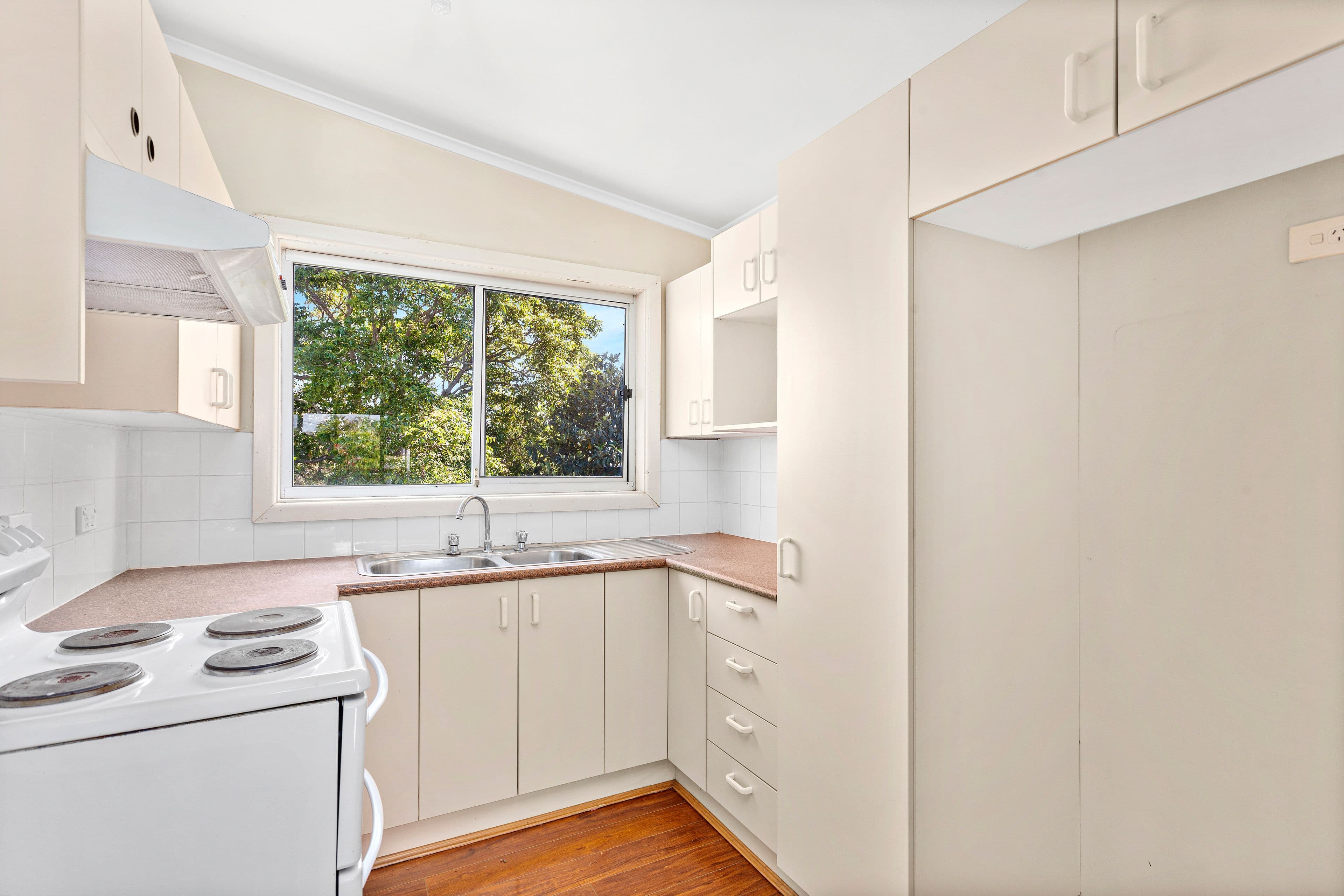 10 Provan Street, Barrack Heights - Thumbnail 3