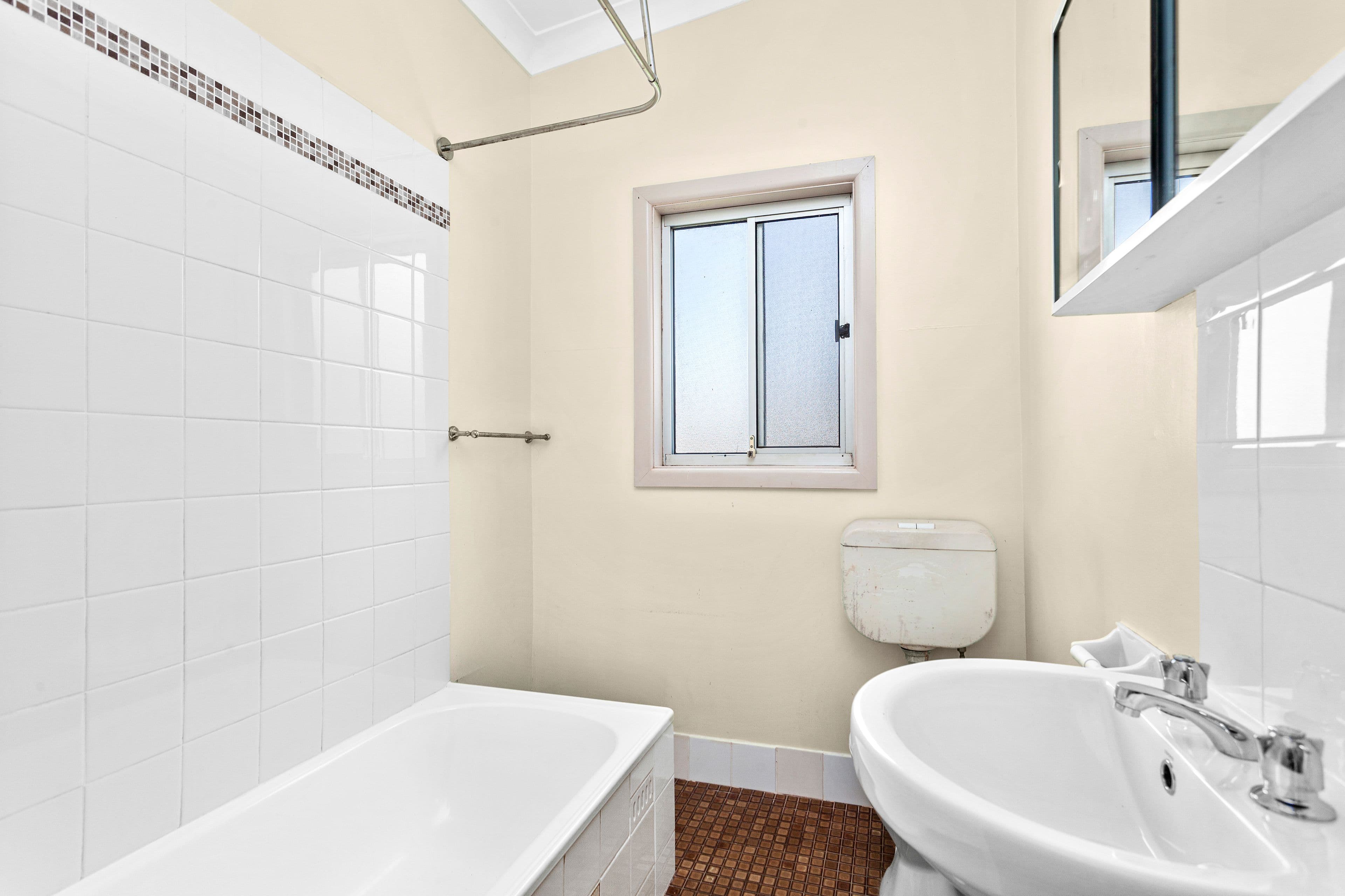 10 Provan Street, Barrack Heights - Thumbnail 5