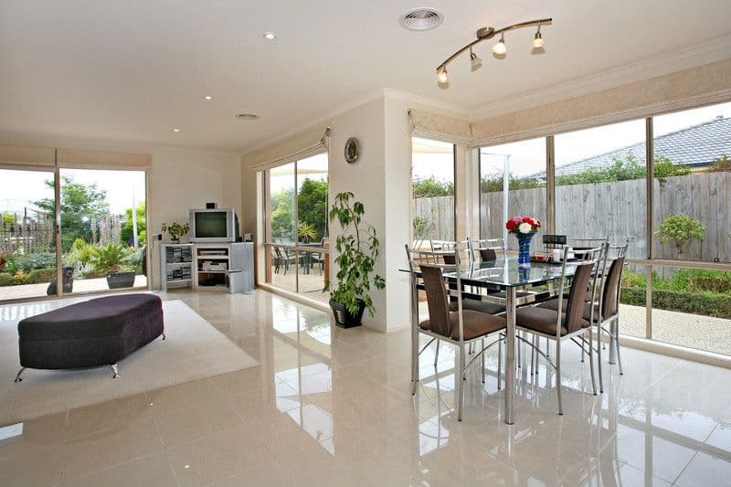 5 Ironbark Street, WAURN PONDS VIC 3216, Waurn Ponds - Thumbnail 3