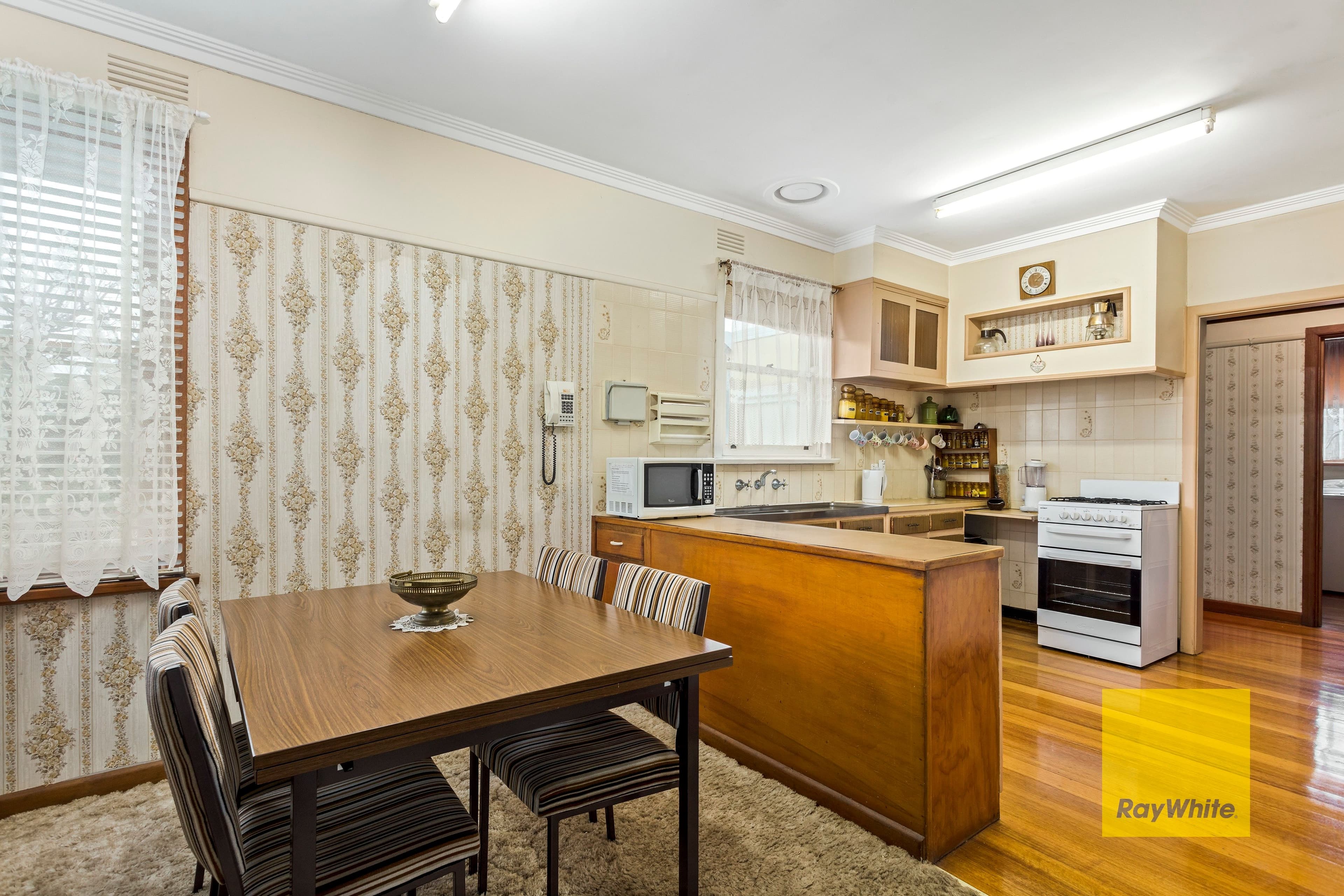 36 Porter Avenue, Highton VIC 3216, Highton - Thumbnail 4