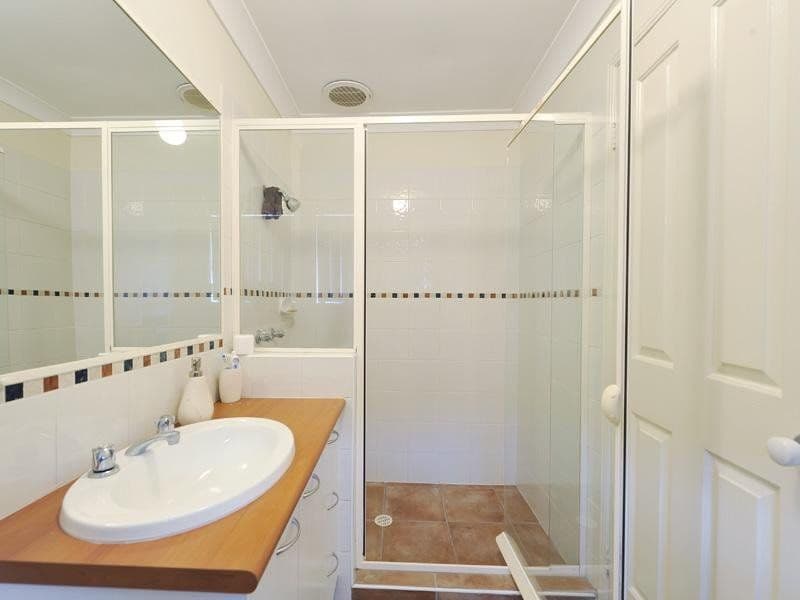 8 Buckingham Place, EIGHT MILE PLAINS QLD 4113, Eight Mile Plains - Thumbnail 5