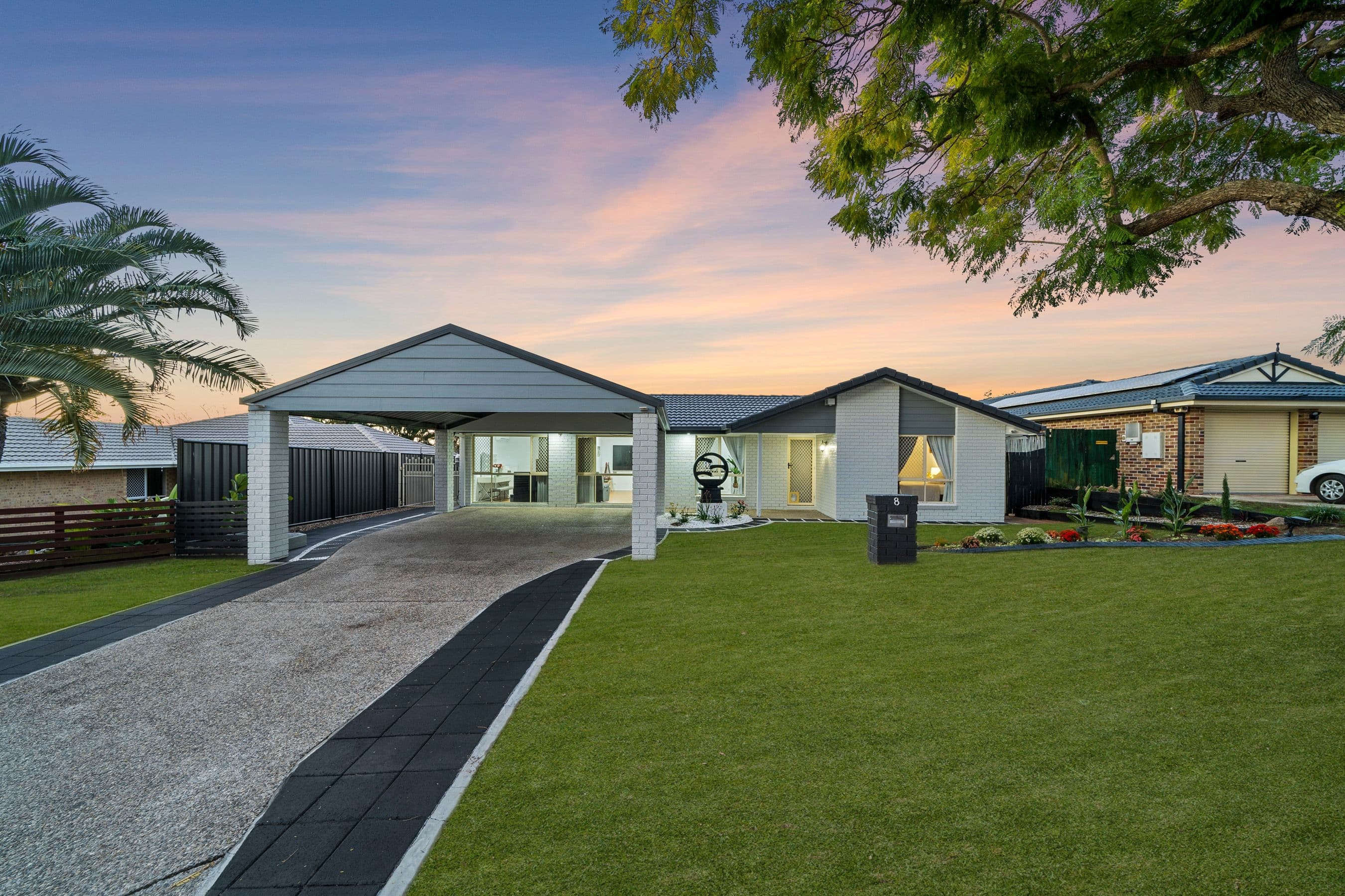8 Cornwall Close, Heritage Park QLD 4118, Heritage Park - Image 1