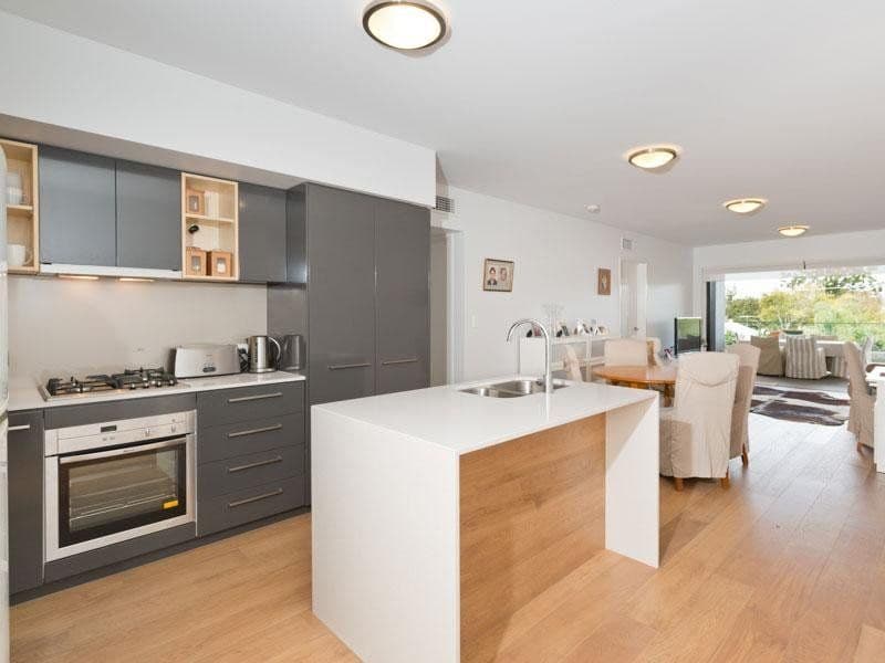 27 Elizabeth Street, TOOWONG QLD 4066, Toowong - Image 1