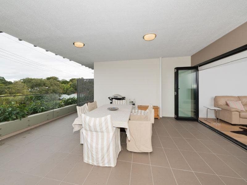 27 Elizabeth Street, TOOWONG QLD 4066, Toowong - Thumbnail 2