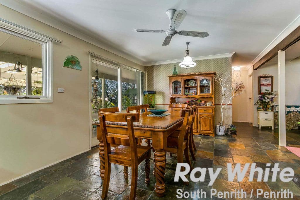 10 Peppermint Crescent, Kingswood - Thumbnail 6