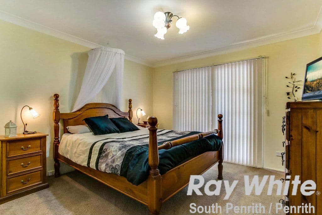 10 Peppermint Crescent, Kingswood - Thumbnail 7