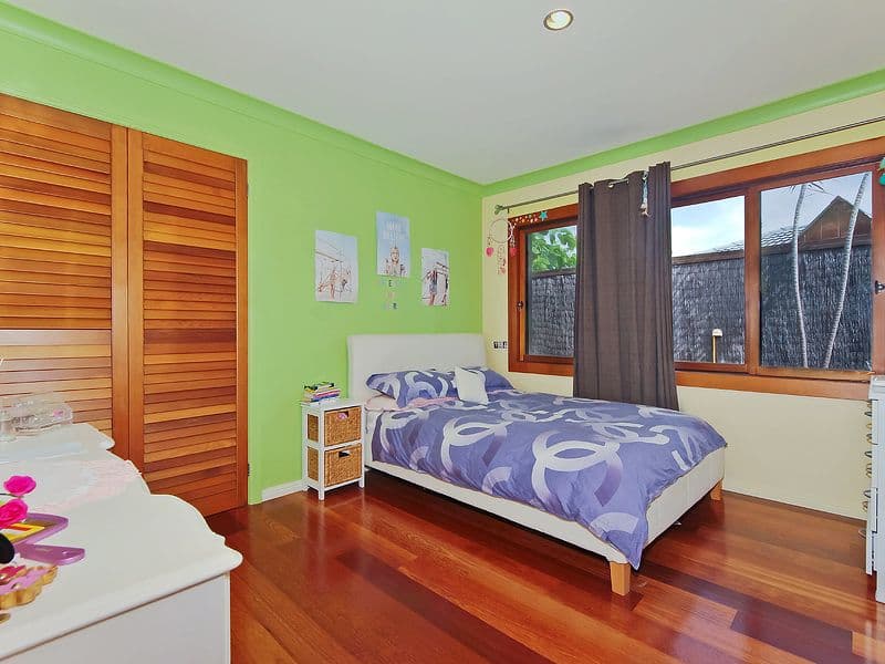 15 Saywell Street, SORRENTO QLD 4217, Sorrento - Thumbnail 8