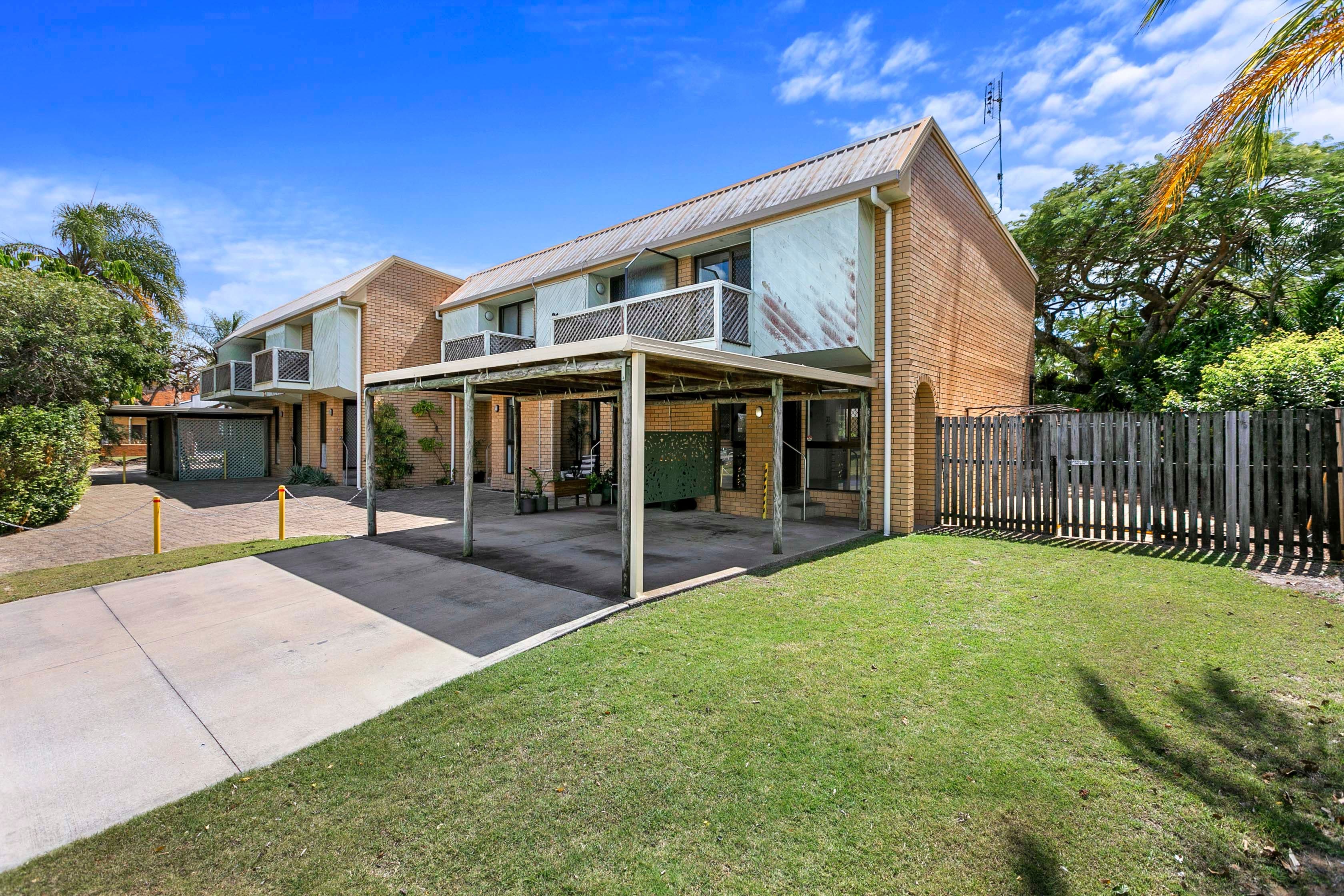 10 Denmans Camp Road, Torquay QLD 4655, Torquay - Thumbnail 2