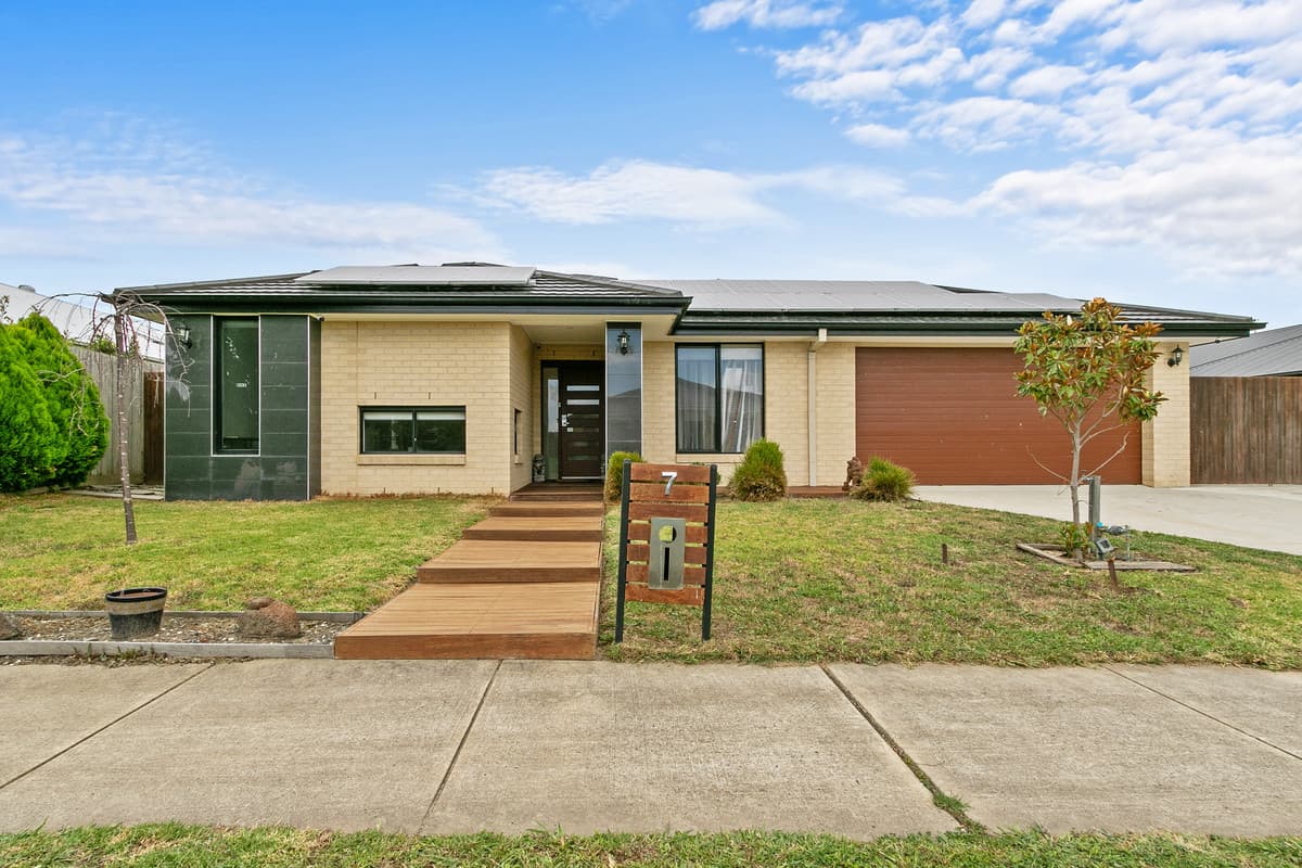 7 Nottingham Avenue, Morwell VIC 3840, Morwell - Image 1
