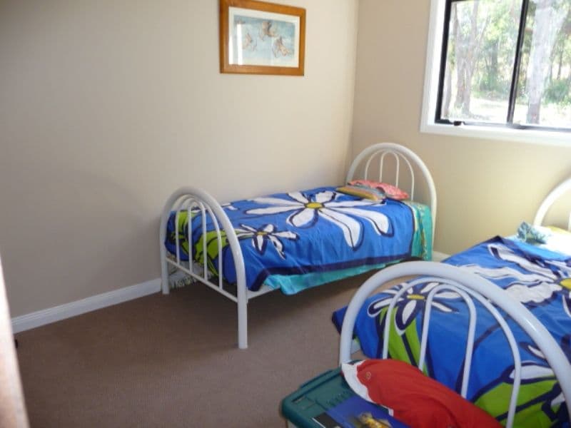 27 Allamanda Avenue, RUSSELL ISLAND QLD 4184, Russell Island - Thumbnail 4