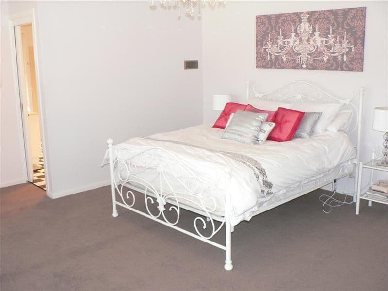 6 Lakeland Drive, DUBBO NSW 2830, Dubbo - Thumbnail 5