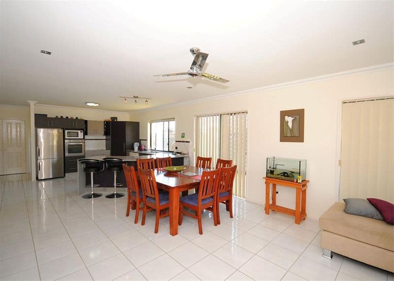 9 Harrison Circuit, URANGAN QLD 4655, Urangan - Thumbnail 3