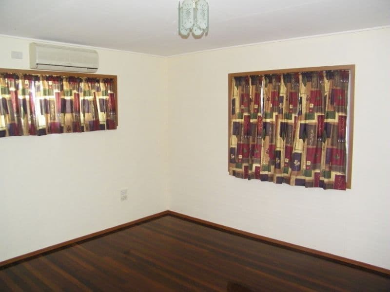 15 Schafer Street, CLINTON QLD 4680, Clinton - Thumbnail 5