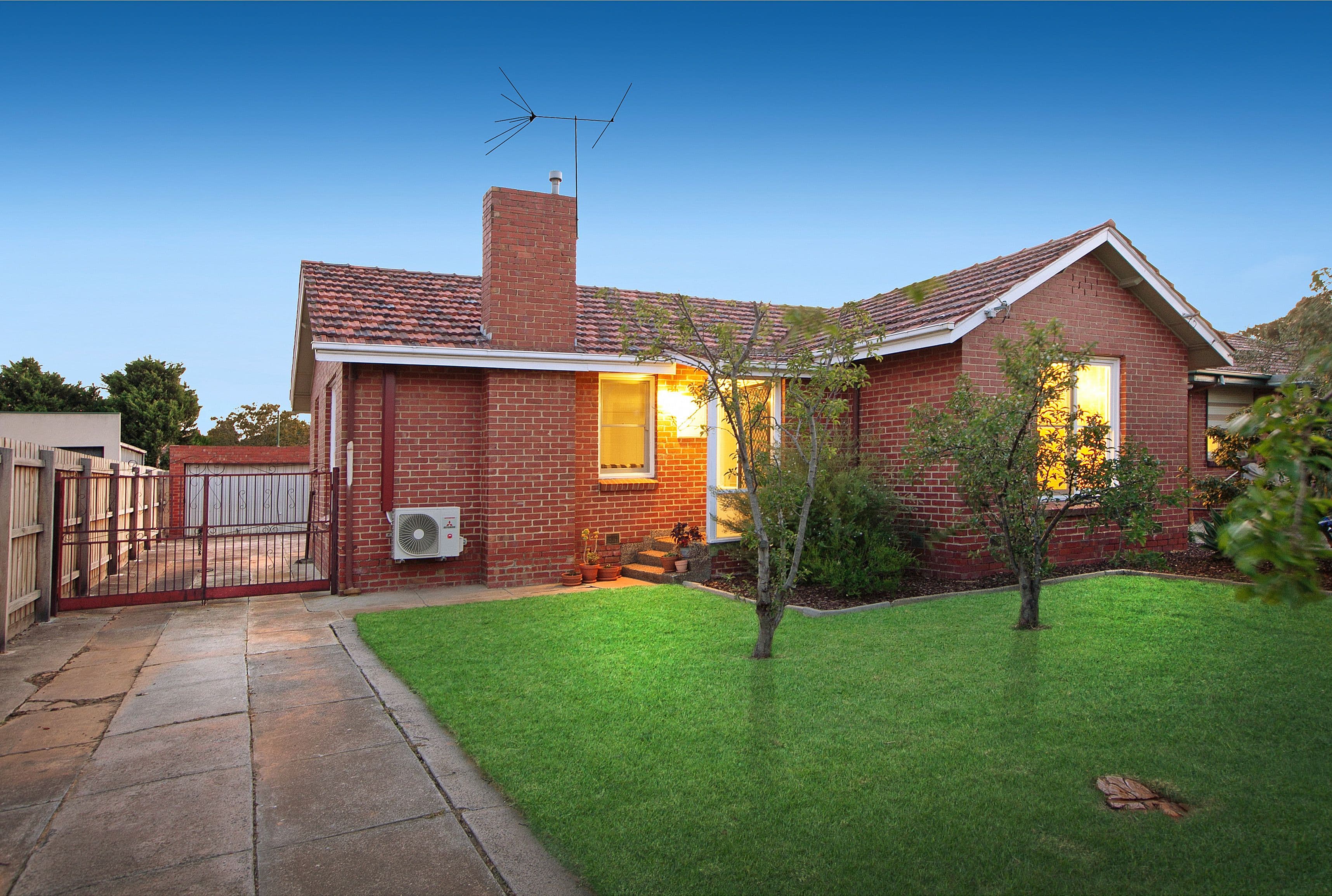 5 Walsh Street, Preston VIC 3072, Preston - Thumbnail 2
