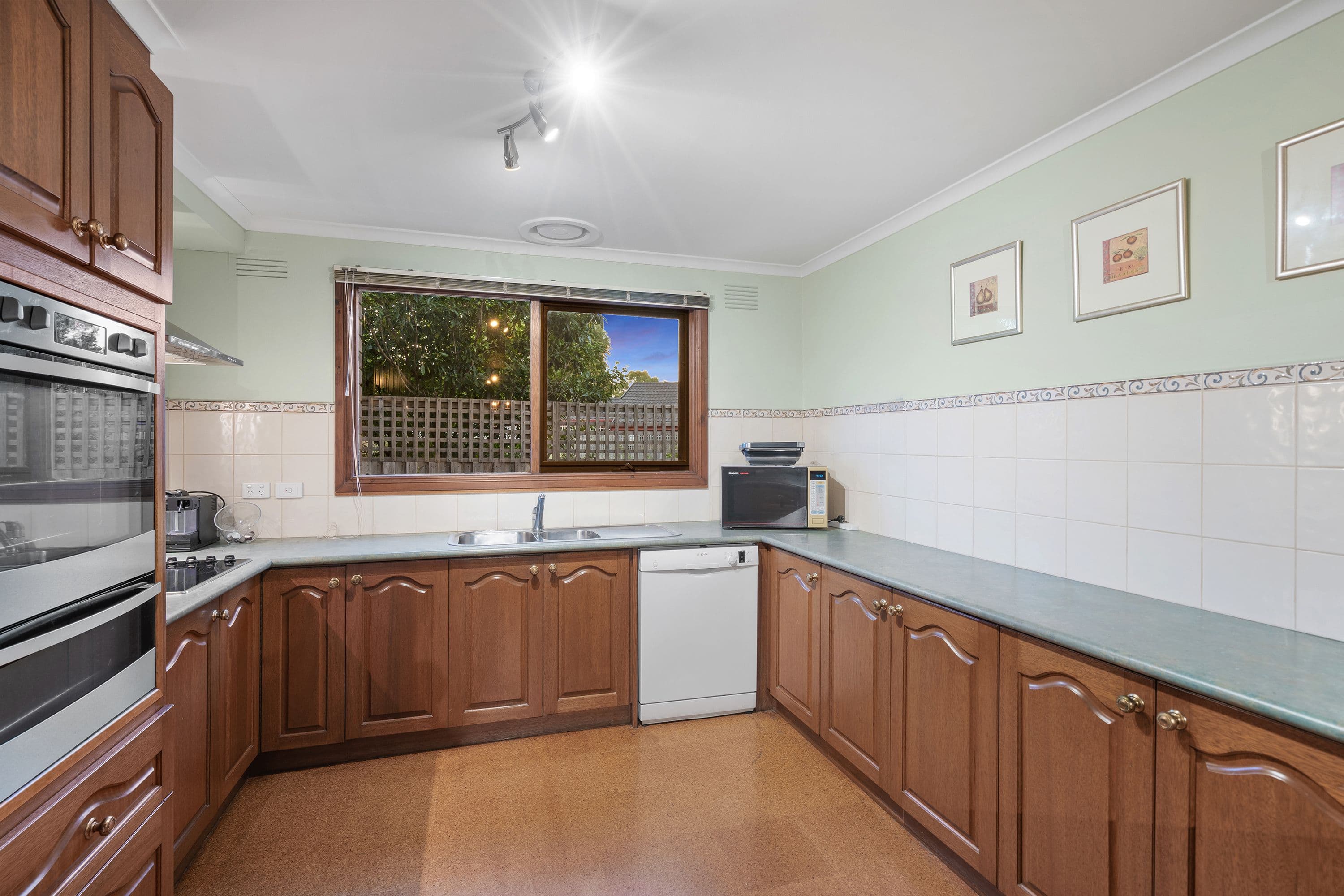 67 Old Orchard Drive, Wantirna South VIC 3152, Wantirna South - Thumbnail 7