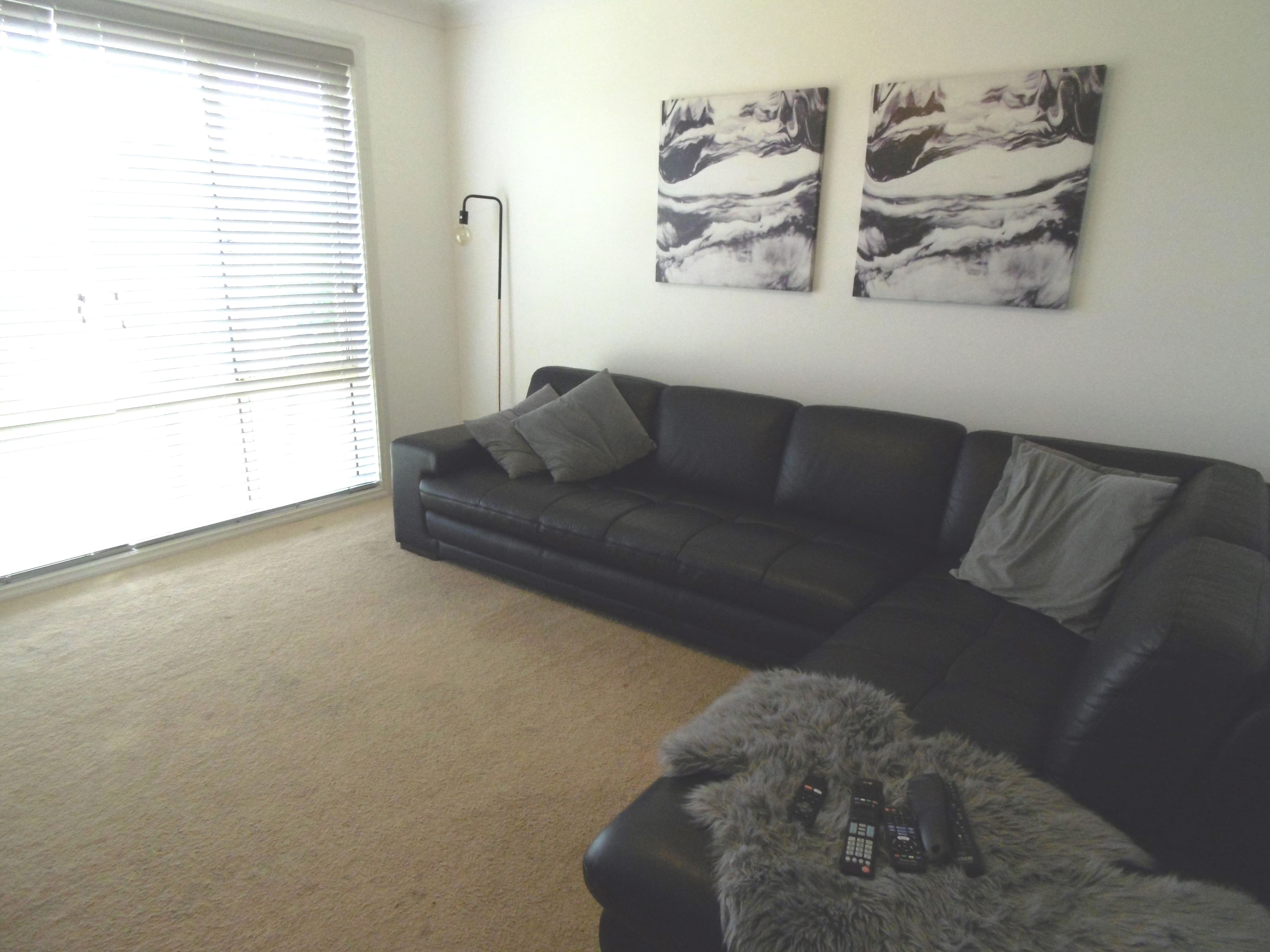 18 Thomas Tom Crescent, Parkes - Thumbnail 2