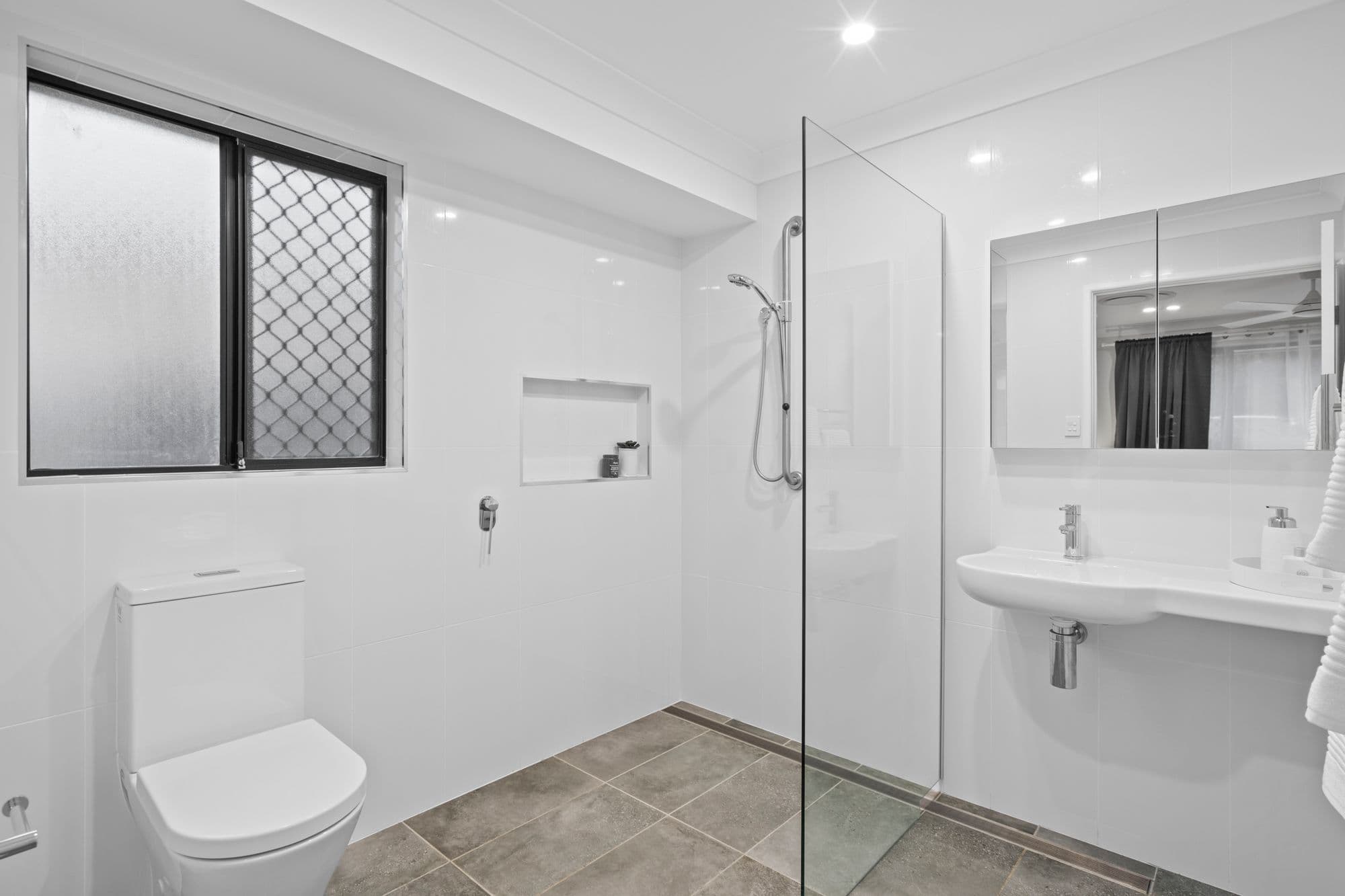17 Hillview Street, Springfield QLD 4300, Springfield - Thumbnail 7