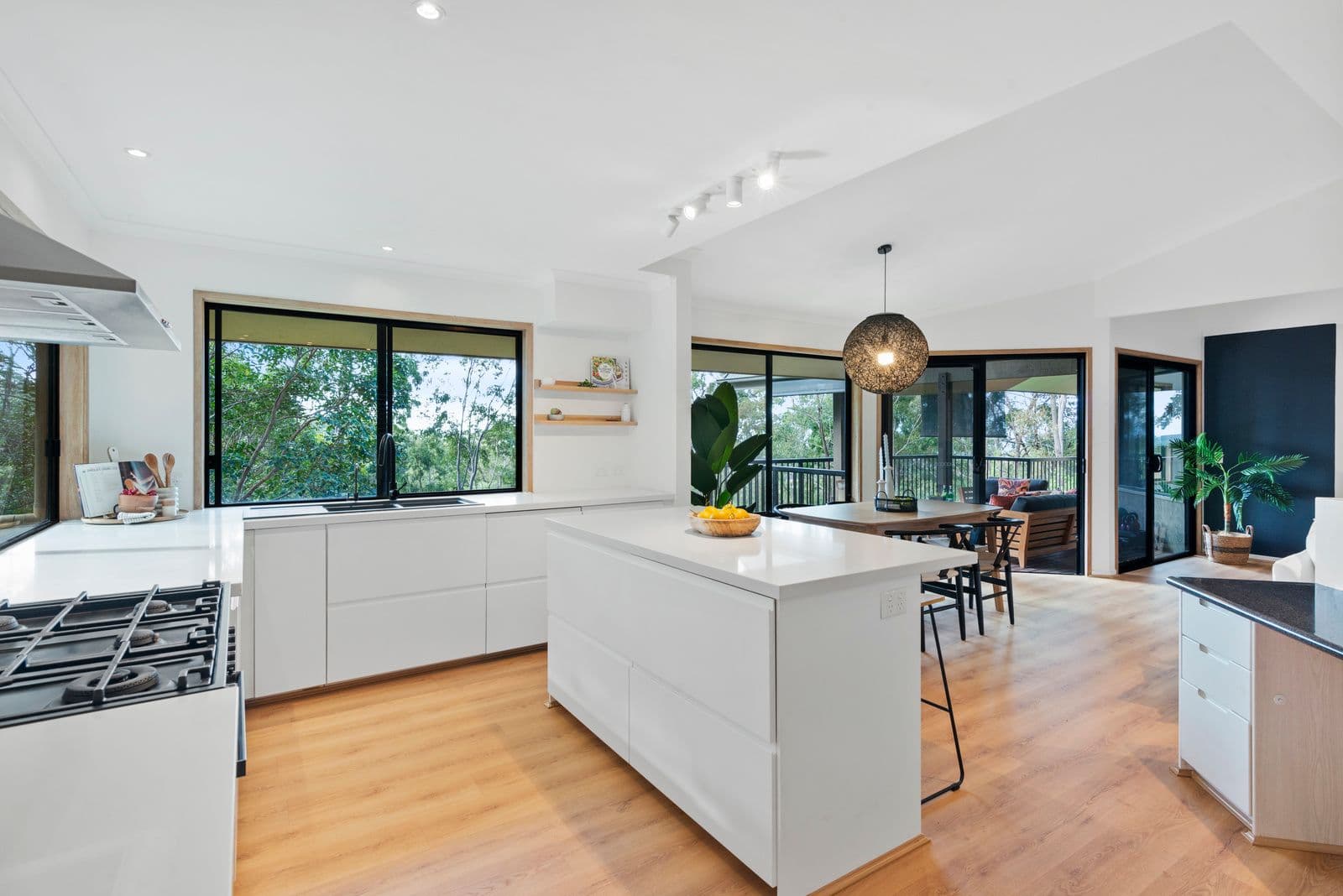 12 Killara Street, Currumbin Waters QLD 4223, Currumbin Waters - Thumbnail 8