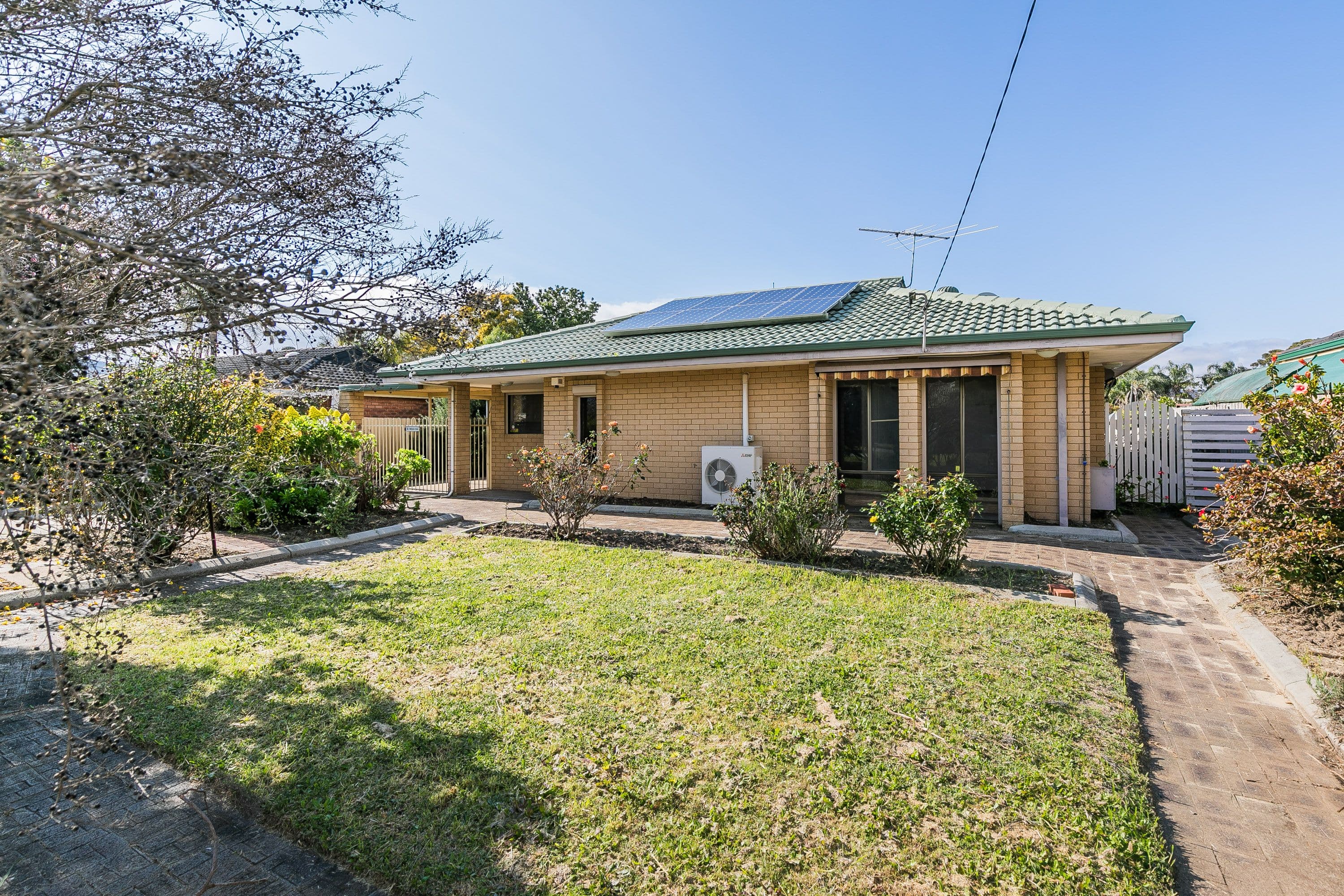 6 Greenwood Court, Kelmscott WA 6111, Kelmscott - Image 1