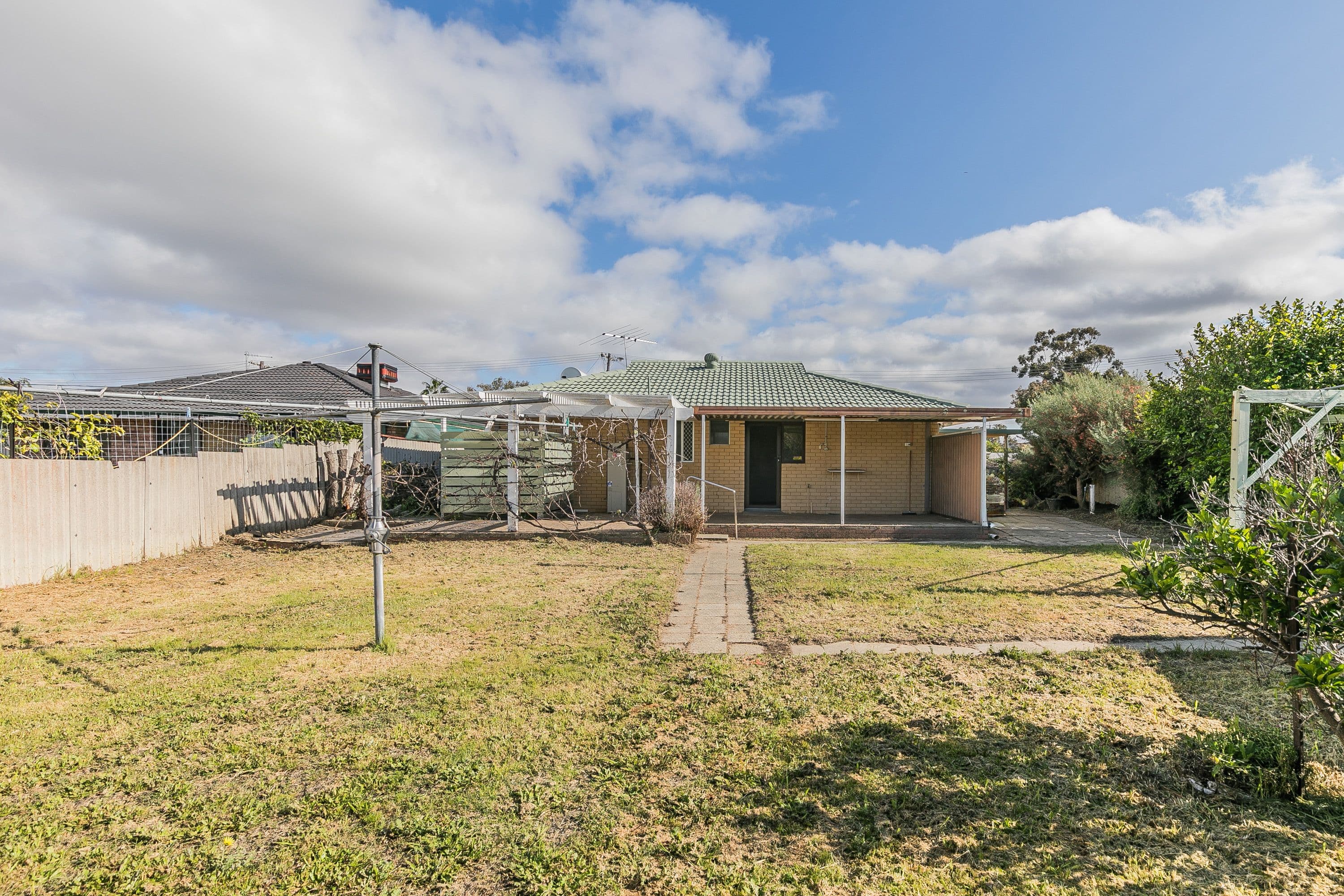 6 Greenwood Court, Kelmscott WA 6111, Kelmscott - Thumbnail 4