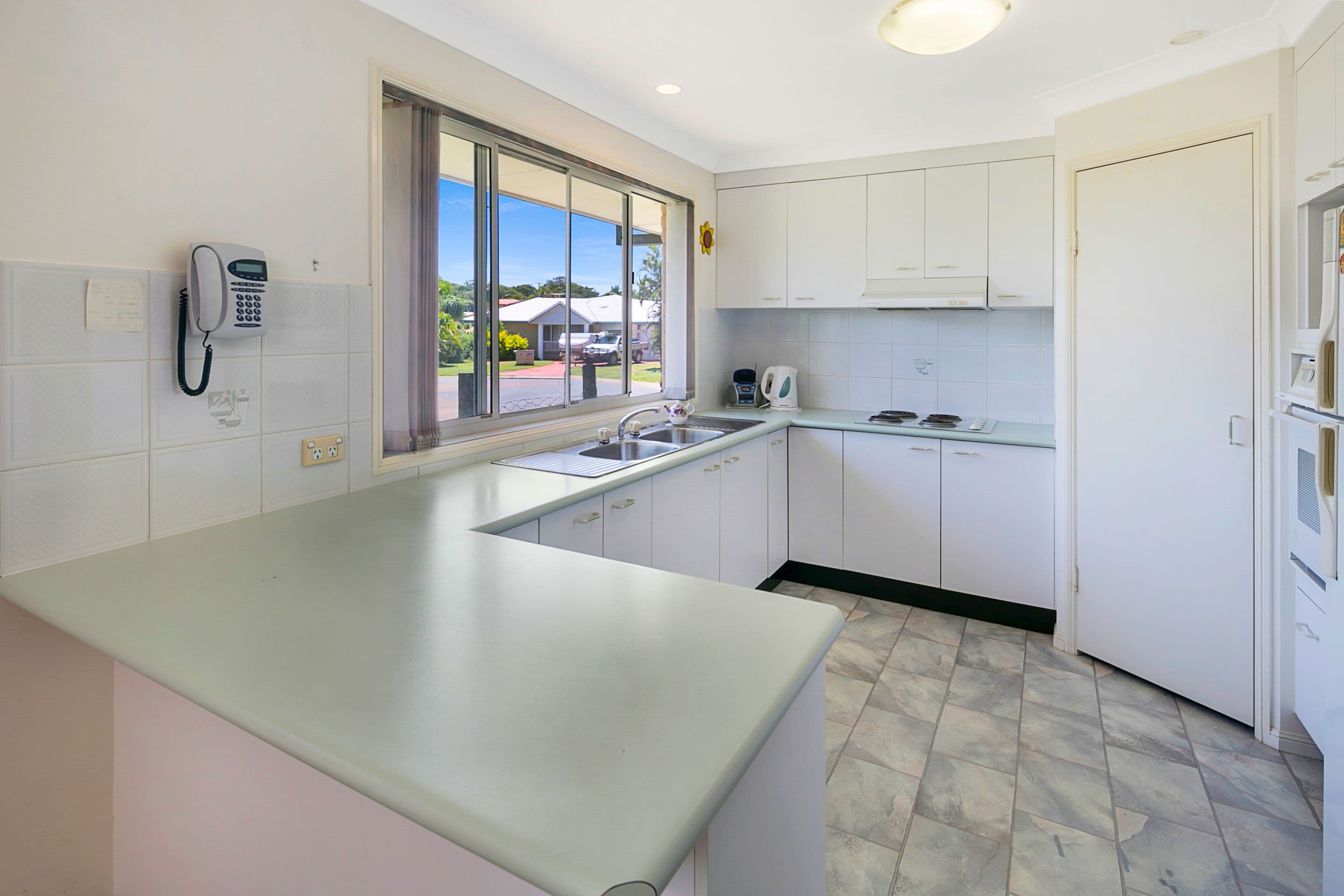 2 Daphne Street, Wellington Point QLD 4160, Wellington Point - Thumbnail 4