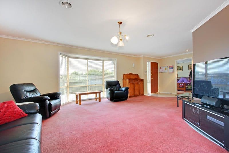 1  Bendix Court, MORNINGTON VIC 3931, Mornington - Thumbnail 2