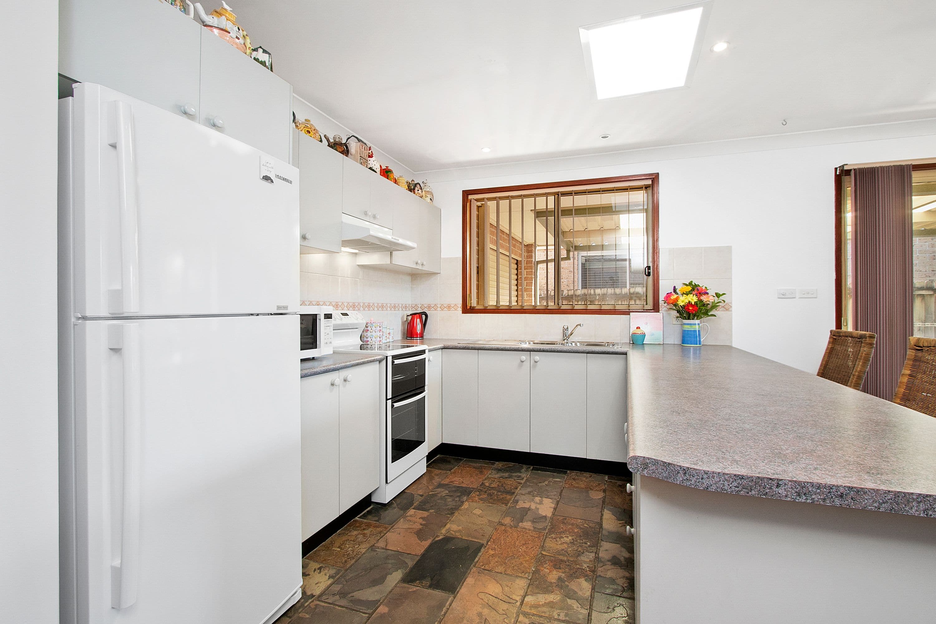 51 Batten Circuit, South Windsor - Thumbnail 2