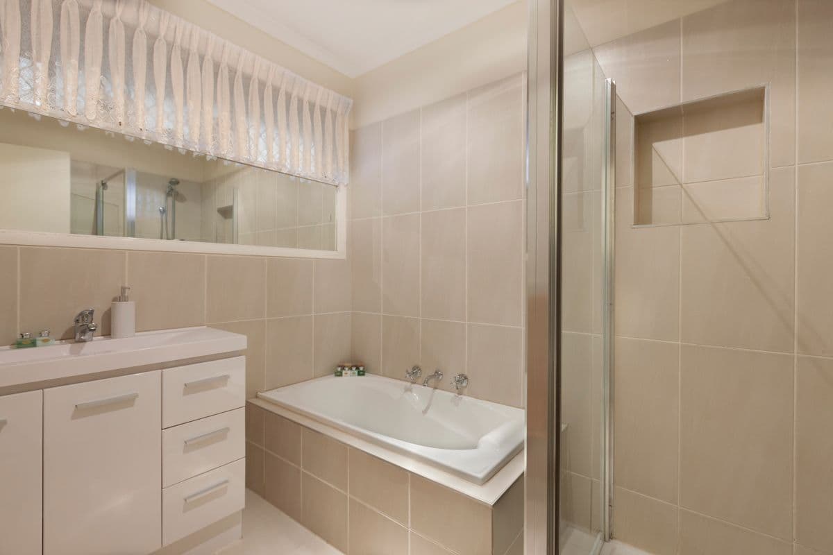 27 College Crescent, KEYSBOROUGH VIC 3173, Keysborough - Thumbnail 6
