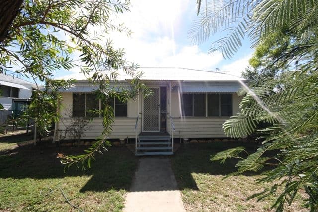 20 Brolga Street, LONGREACH QLD 4730, Longreach - Image 1