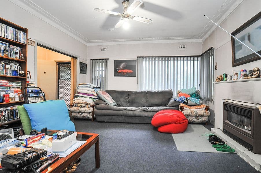 657 Whitehorse Road, MITCHAM VIC 3132, Mitcham - Thumbnail 2