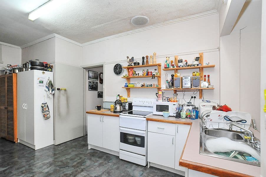 657 Whitehorse Road, MITCHAM VIC 3132, Mitcham - Thumbnail 3