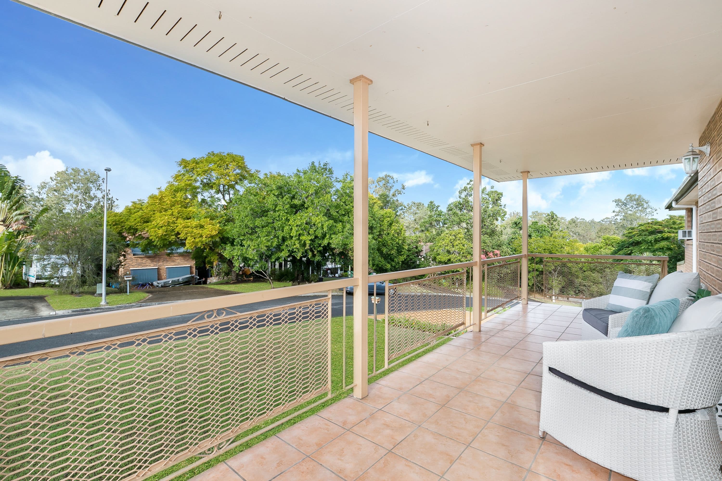 4 Mondra Street, Kenmore Hills QLD 4069, Kenmore Hills - Thumbnail 2