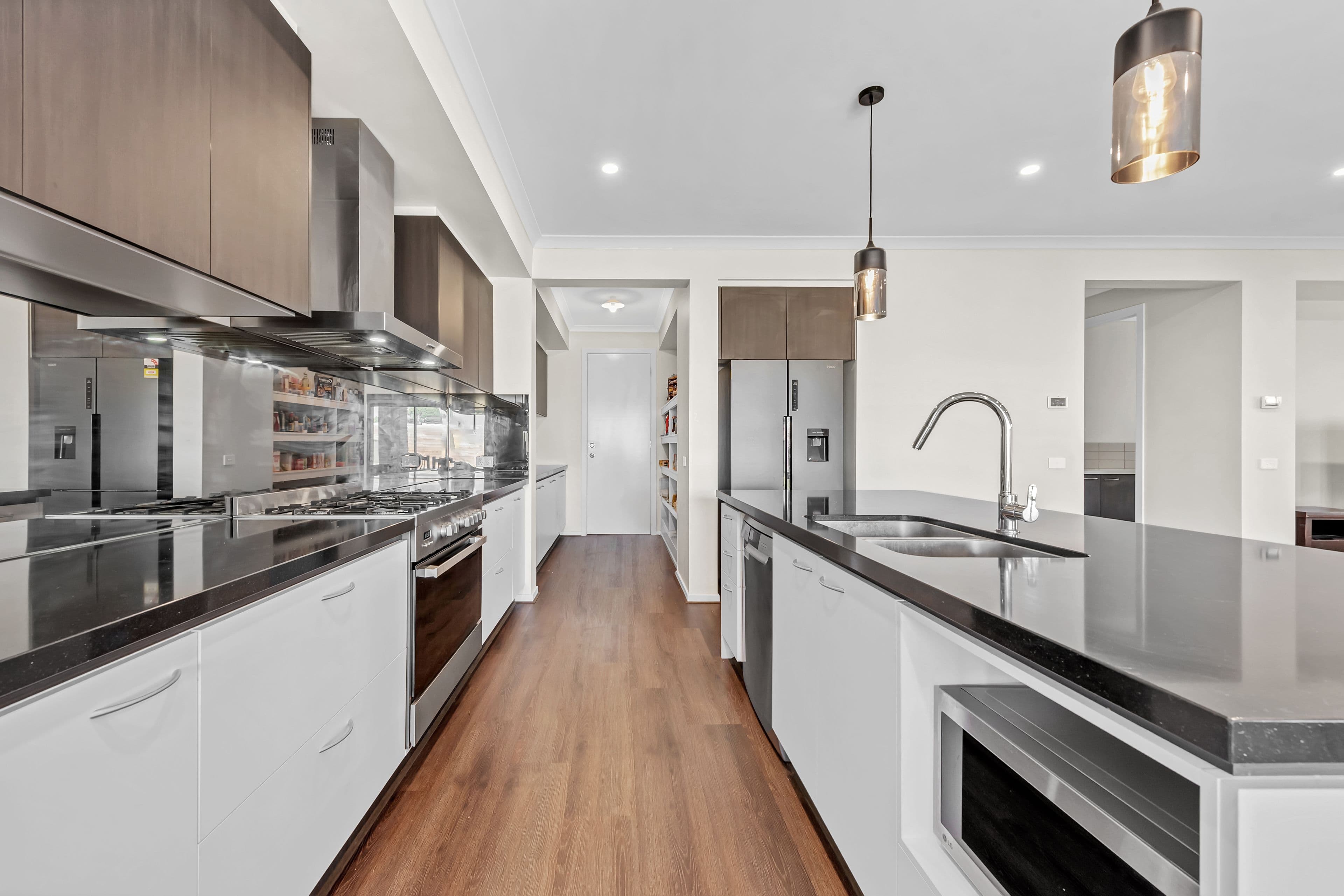 22 Beartooth Court, Pakenham VIC 3810, Pakenham - Thumbnail 4