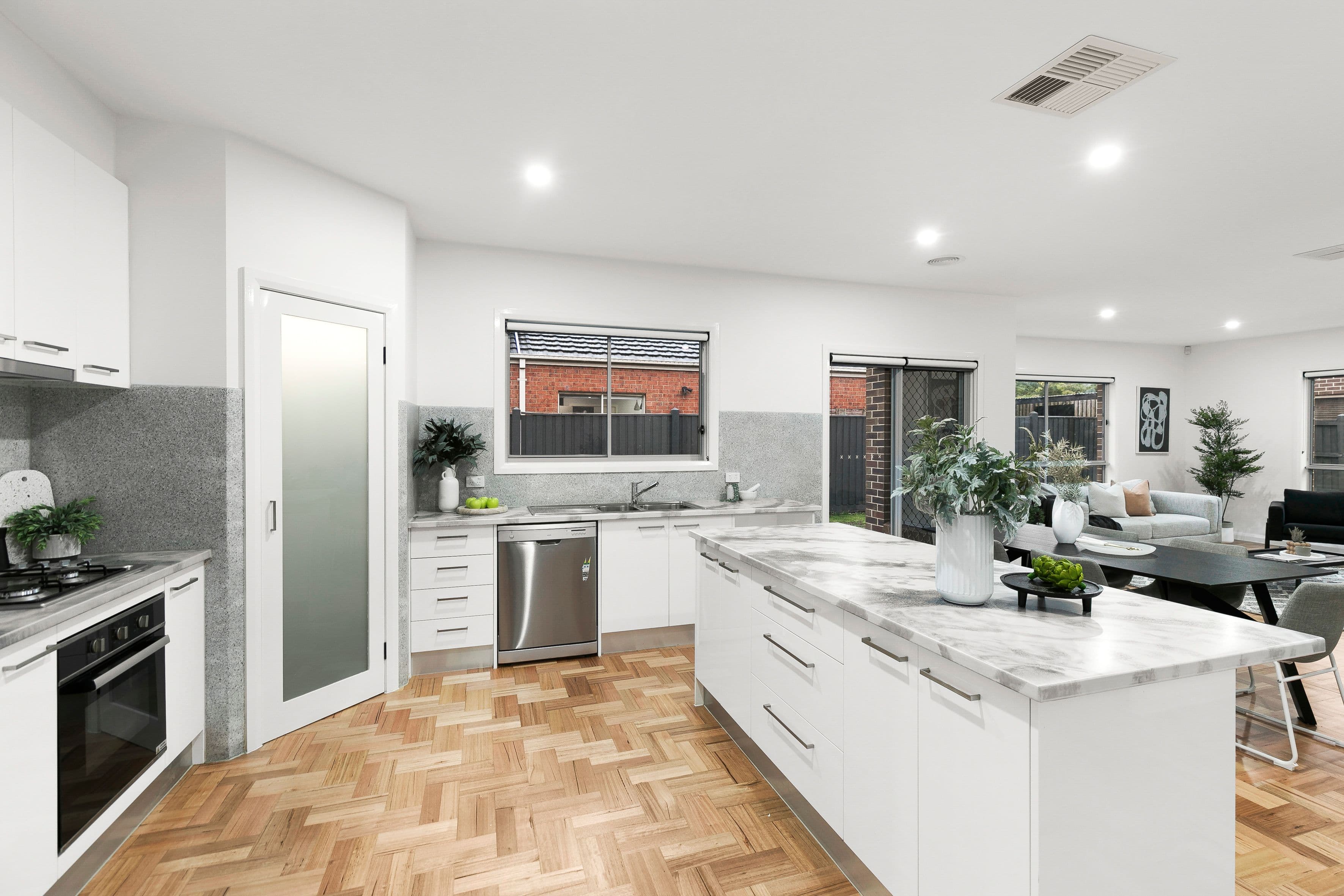 8 Taransay Way, Craigieburn VIC 3064, Craigieburn - Thumbnail 5