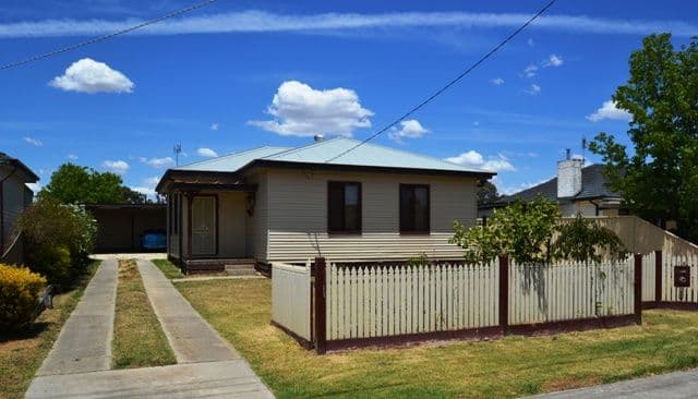 18 Avenel Road, SEYMOUR VIC 3660, Seymour - Image 1
