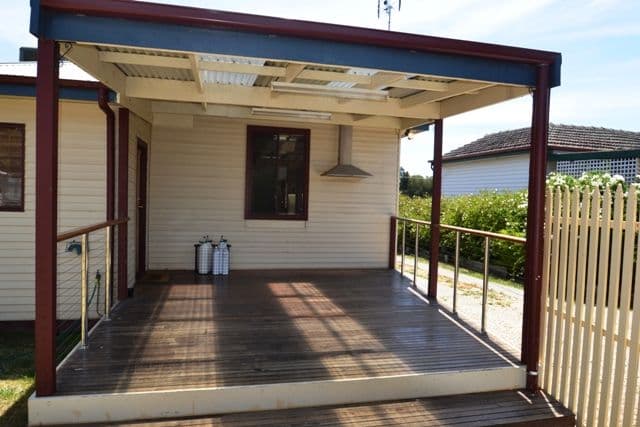 18 Avenel Road, SEYMOUR VIC 3660, Seymour - Thumbnail 7