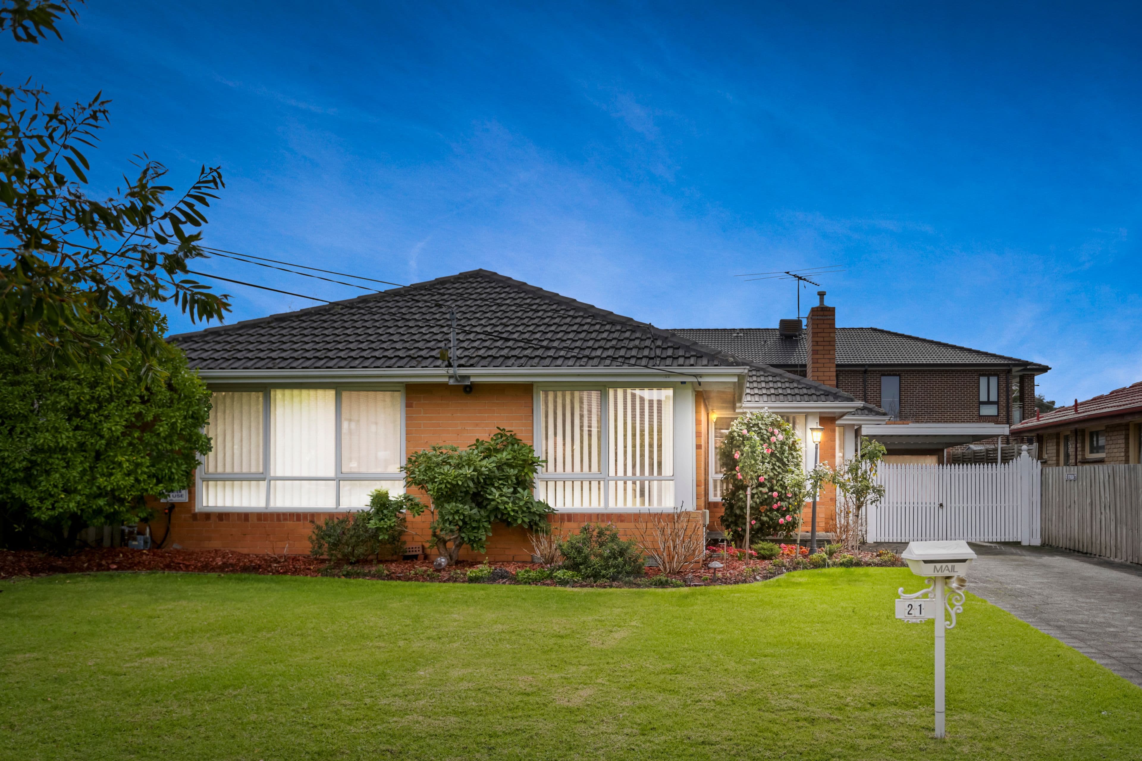 21 Glenthorne Drive, Keysborough VIC 3173, Keysborough - Thumbnail 2