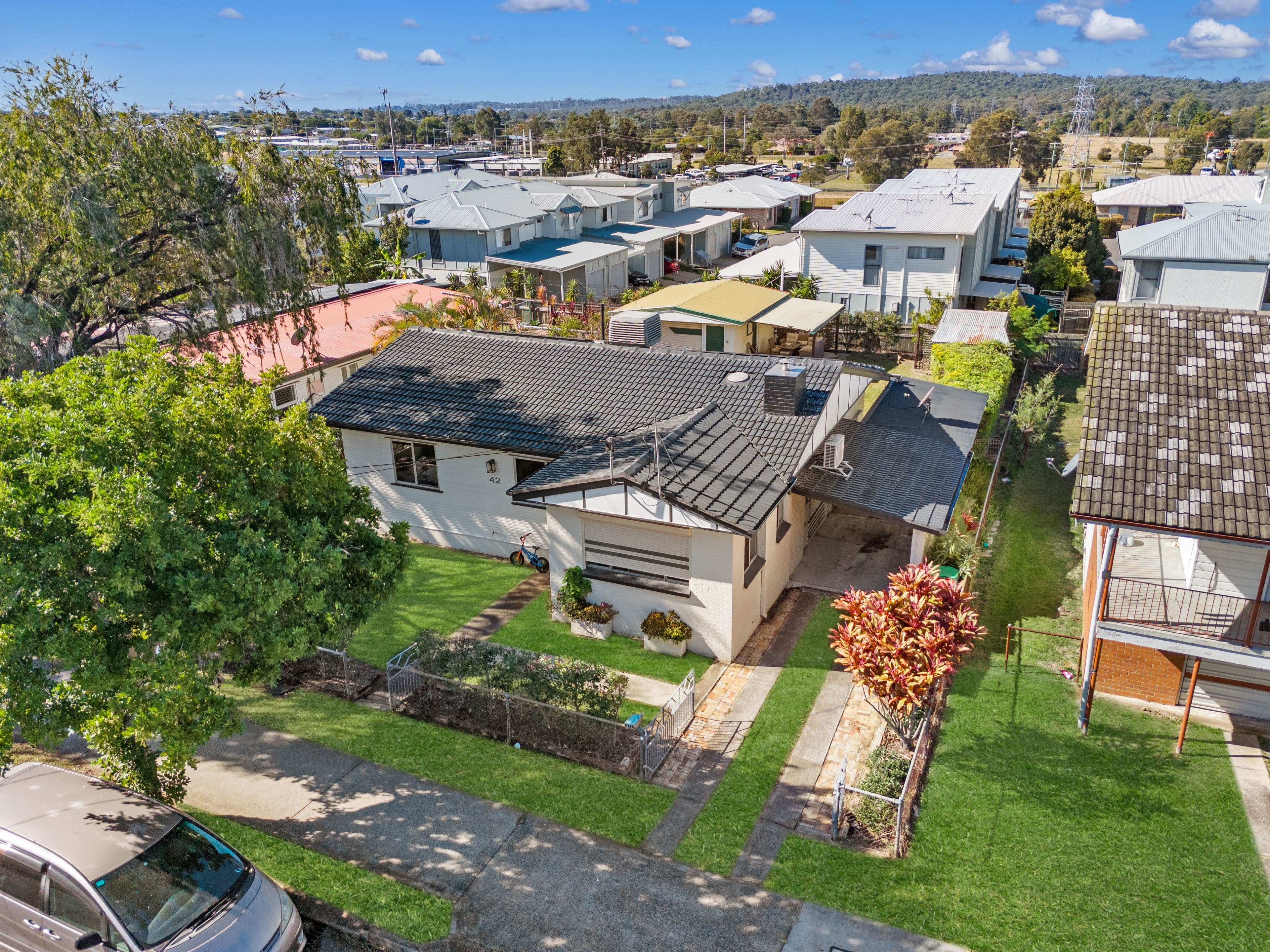 42 Raceview Street, Raceview QLD 4305, Raceview - Thumbnail 3