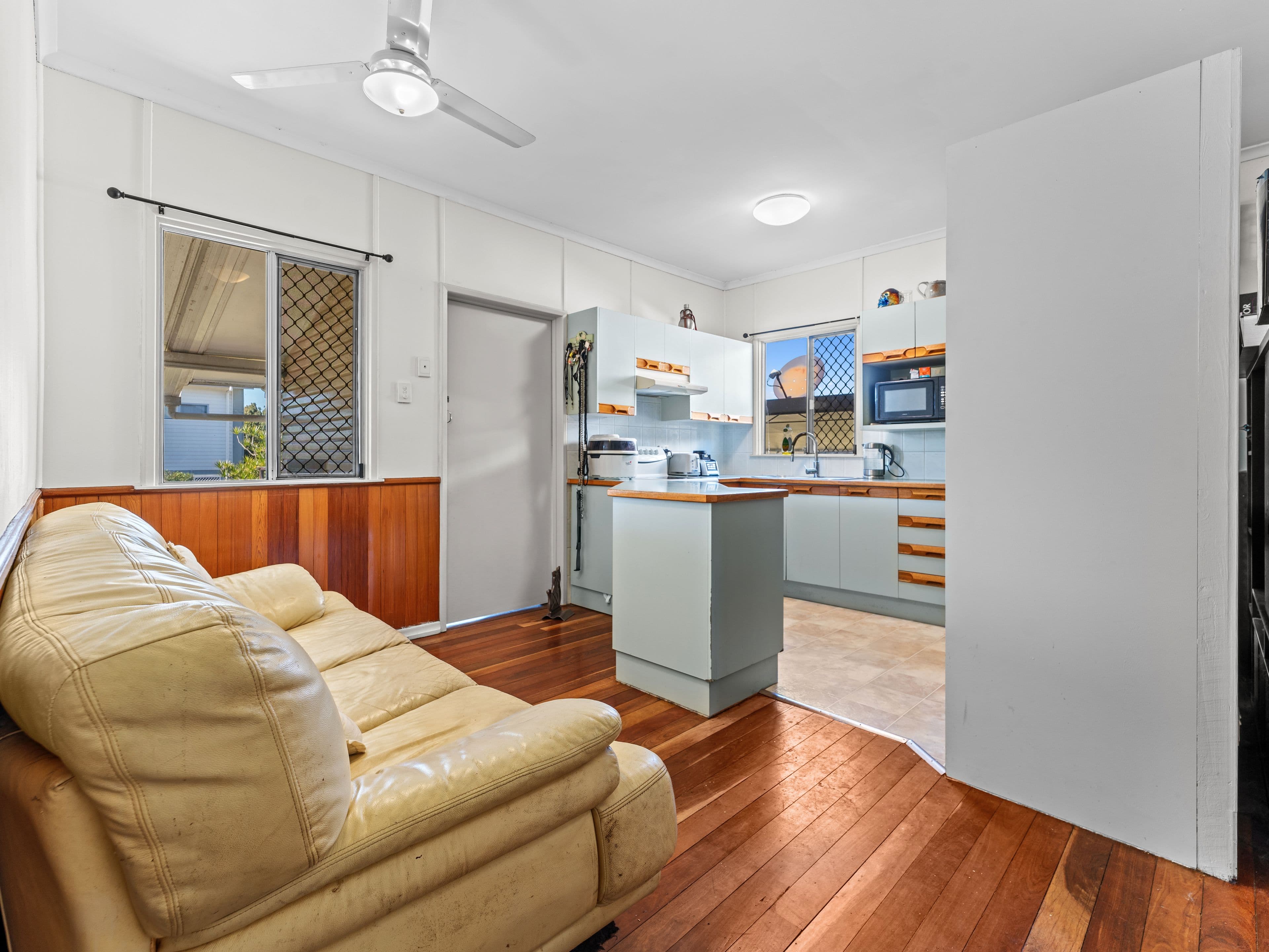 42 Raceview Street, Raceview QLD 4305, Raceview - Thumbnail 8