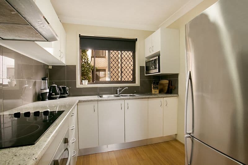 4 'Armrick Lodge' 27 Armrick Avenue, Broadbeach QLD 4218, Broadbeach - Thumbnail 4