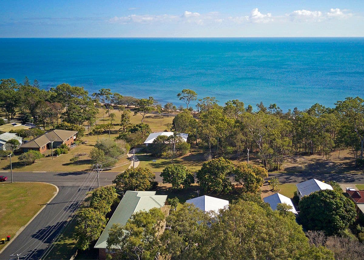 19 Mant Street, Point Vernon QLD 4655, Point Vernon - Thumbnail 2