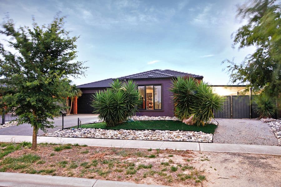 49 Penrose Promenade, Tarneit VIC 3029, Tarneit - Thumbnail 2